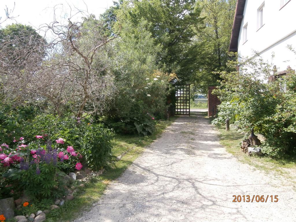 Straznica Komtura Mikołajki Exteriör bild