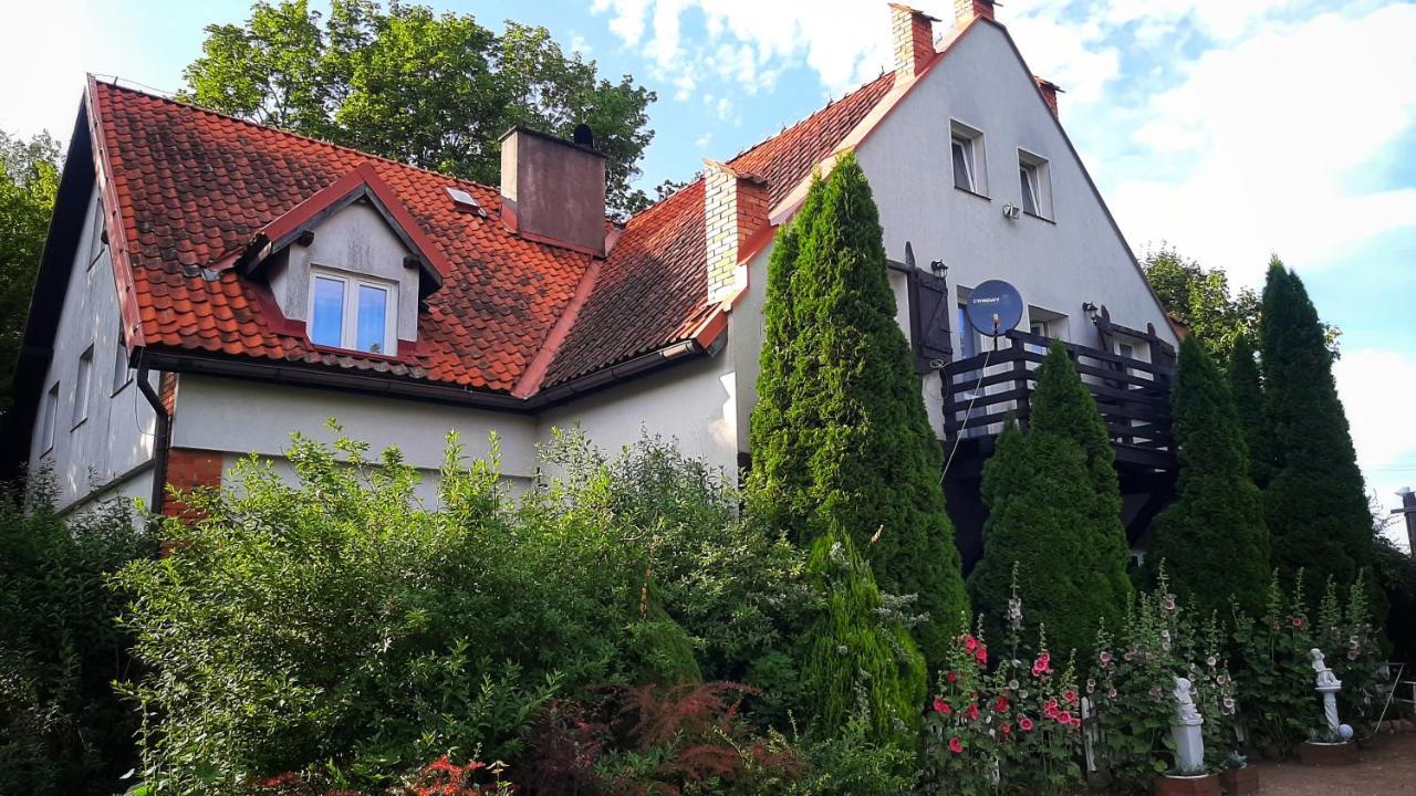 Straznica Komtura Mikołajki Exteriör bild