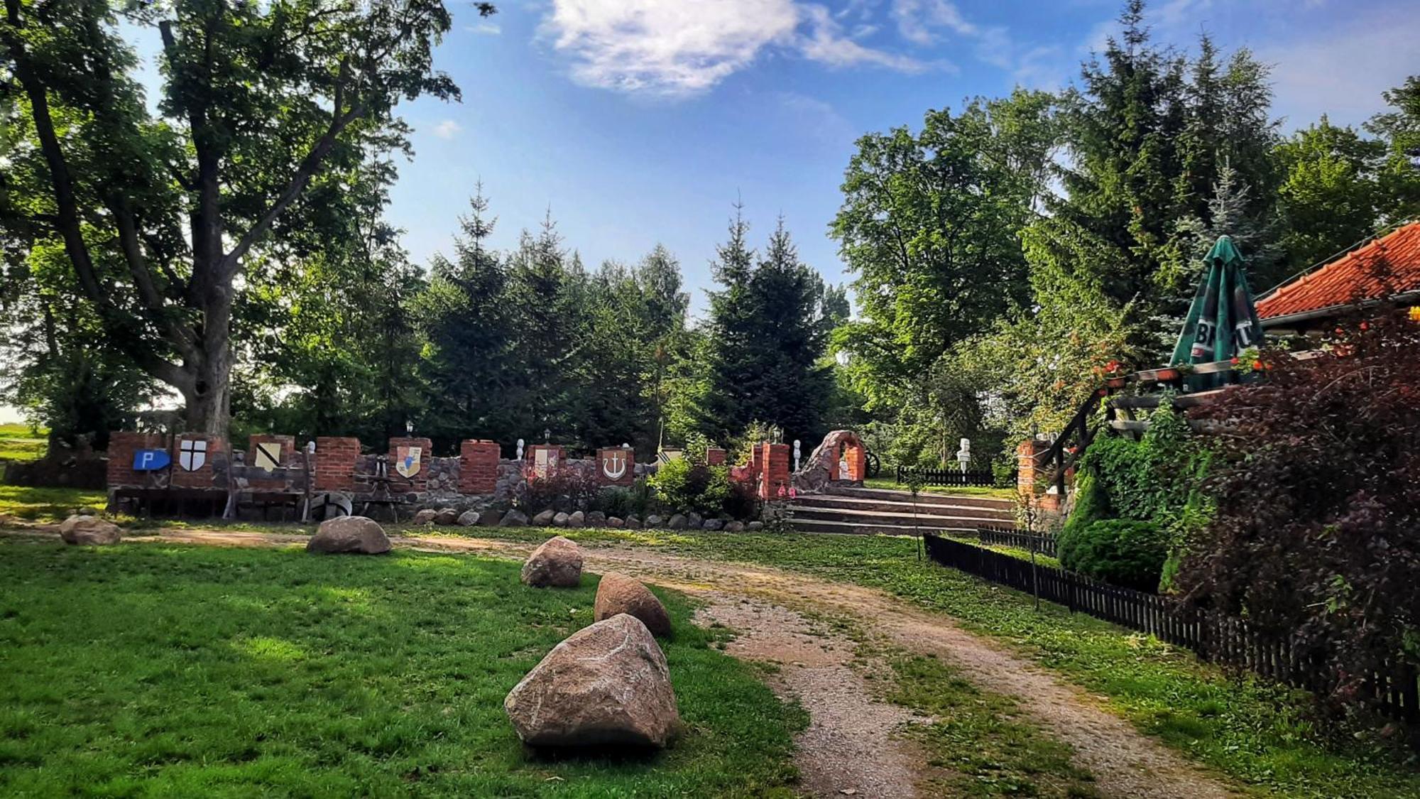 Straznica Komtura Mikołajki Exteriör bild