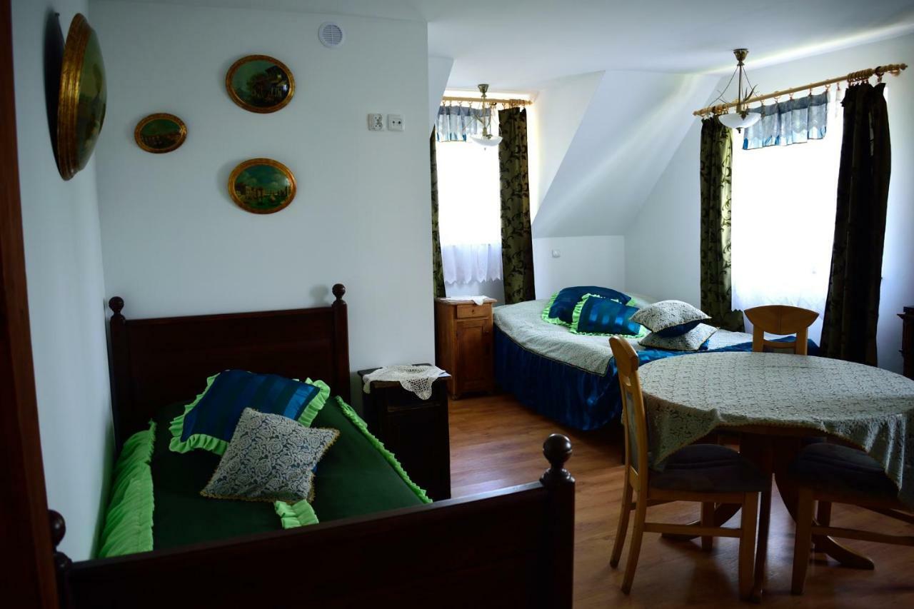 Straznica Komtura Mikołajki Exteriör bild